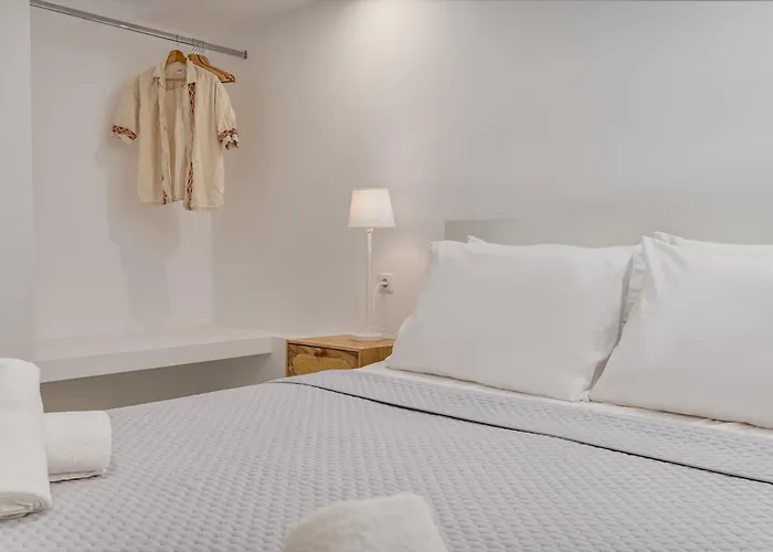 Blue And Infinity Aya Paraskevi