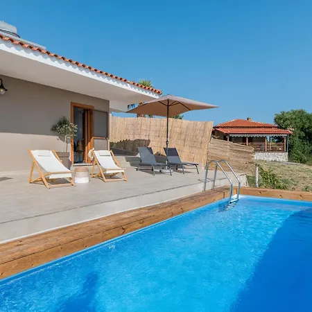 펜션 Blue And Infinity 아기아 파라스케비