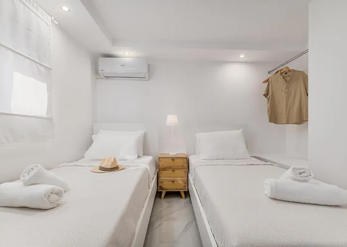 Blue And Infinity Nyaraló